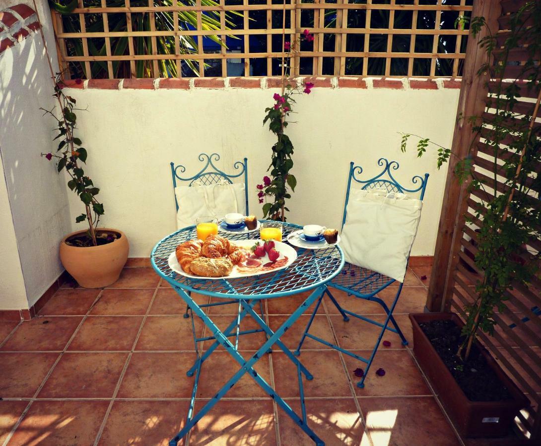 Villa Breeze Boutique Guest Rooms, Marbella Sitio de Calahonda Esterno foto