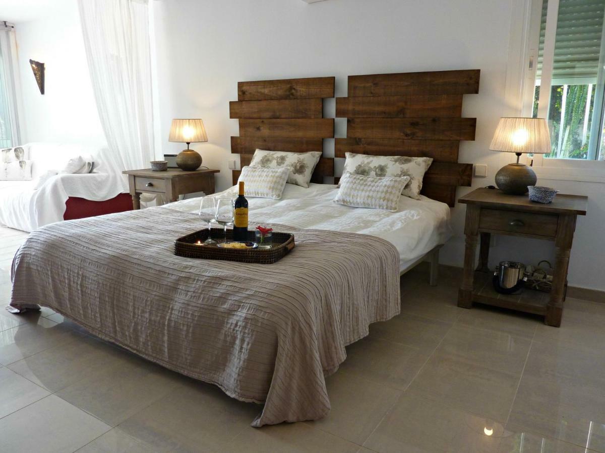 Villa Breeze Boutique Guest Rooms, Marbella Sitio de Calahonda Esterno foto