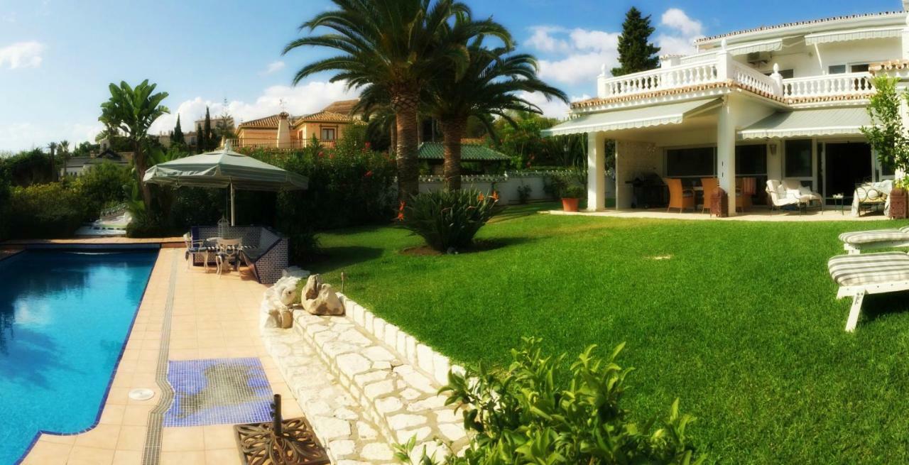 Villa Breeze Boutique Guest Rooms, Marbella Sitio de Calahonda Esterno foto