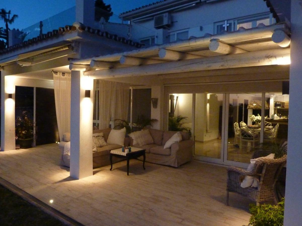 Villa Breeze Boutique Guest Rooms, Marbella Sitio de Calahonda Esterno foto